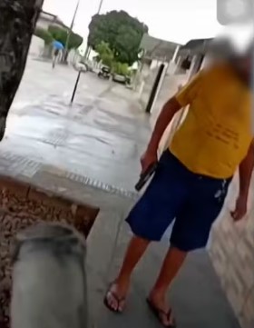 Tiro foi registrado pelo próprio adolescente 