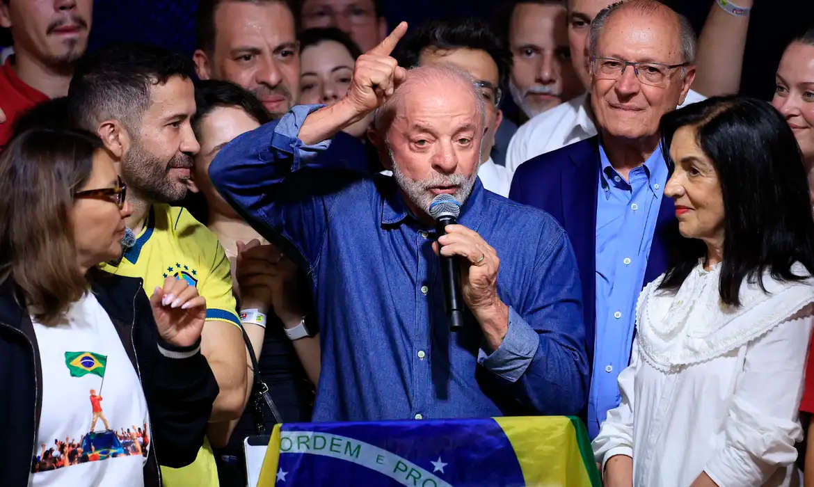 Lula afirmou que fará o povo participar mais das decisões em seu quarto governo